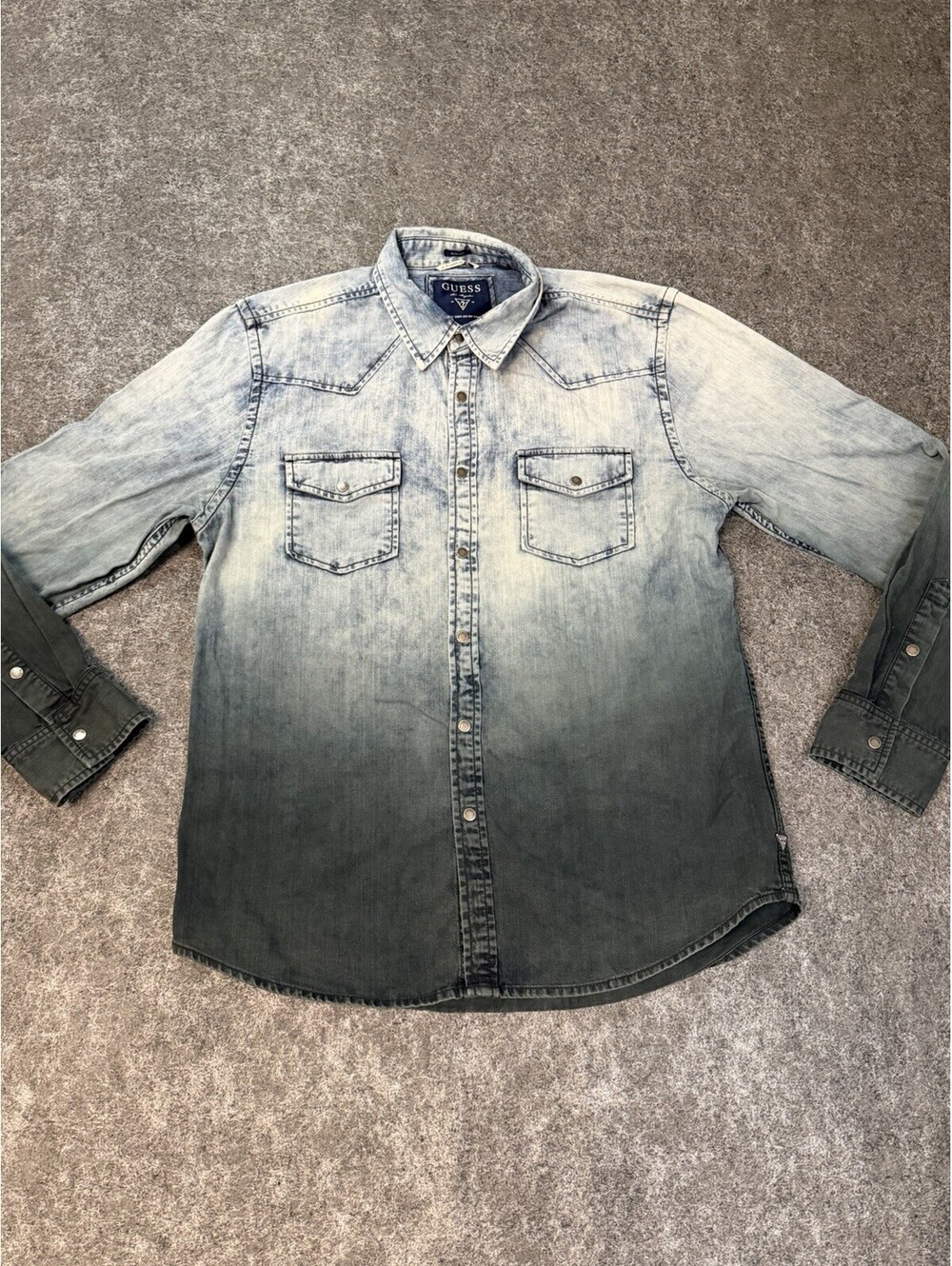 GUESS Los Angeles Ombre Denim Western Snap Shirt Mens L Slim Fit Blue Cotton